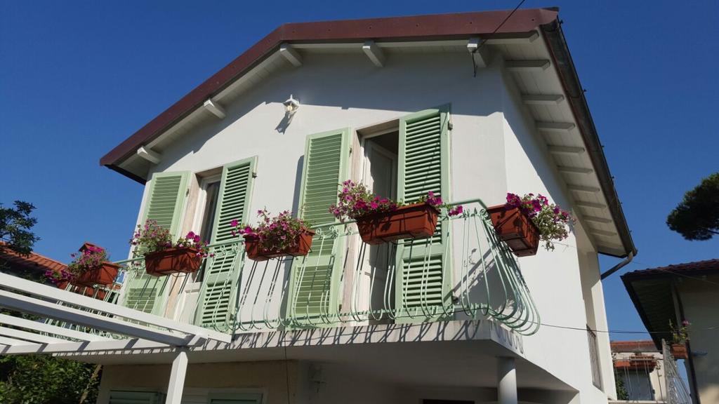 Le Mura Holiday Home Марина-ди-Пьетрасанта Экстерьер фото